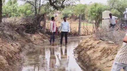 नवलगढ़: खमानसिंह की ढाणी में रास्ते को लेकर ग्रामीणों का फूटा गुस्सा, 5दिन में समाधान नहीं होने पर आंदोलन की चेतावनी #jansamasya