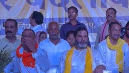मोतिहारी: प्रशांत किशोर ने कहा, लालू, नीतीश और मोदी के चेहरे पर नहीं, अपने बच्चों की शिक्षा और रोजगार के लिए वोट दें