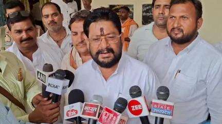 सेवराई: गाजीपुर शहर की खराब सड़क और स्वकर को लेकर सदर विधायक जयकिशुन साहू ने दिया बड़ा बयान