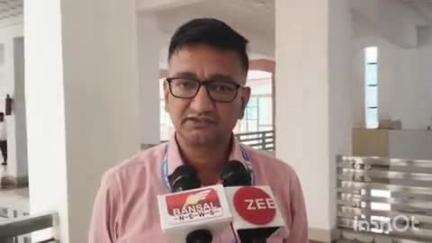 वाड्रफनगर: माइक्रो एटीएम मशीन से ग्रामीण क्षेत्रों में महिलाओं को काम करने में सुविधा, ग्रामीणों को मिलेगा लाभ- एलडीएम बलरामपुर