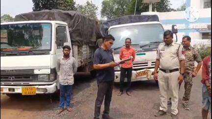 रायगढ़: पुलिस ने अवैध कबाड़ पर की कार्रवाई, अलग-अलग दो वाहनों से 3.5 लाख से अधिक ₹77 क्विंटल कबाड़ जब्त, दो आरोपी गिरफ्तार