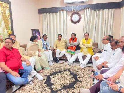 माकड़ोन: प्रधानमंत्री ने कमेड़ ग्राम में ₹864 करोड़ के क्षिप्रा घाट का वर्चुअल शिलान्यास किया, सांसद ने टीवी पर देखा