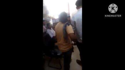 रामगढ़ पचवारा: राजकीय सामुदायिक स्वास्थ्य केन्द्र गोल पर चिकित्सक नहीं मिलने पर नर्सिंगकर्मियों और मरीज के बीच बहस का वीडियो हुआ वायरल