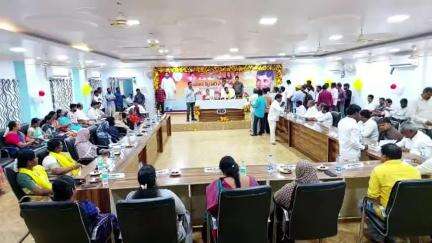 పలమనేరు: పలమనేరు మున్సిపల్ కార్యాలయంలో కౌన్సిల్ సమావేశం, పలు సమస్యలను అధికారుల దృష్టికి తీసుకెళ్లిన కౌన్సిలర్లు