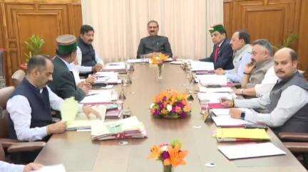 शिमला शहरी: शिमला में आयोजित कैबिनेट बैठक में अनुबंध सेवाएं पूरी कर चुके 203 पंचायत सचिवों की सेवाओं को नियमित करने की मिली मंजूरी
