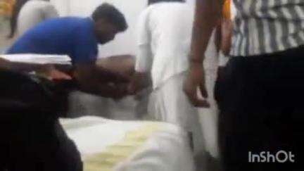 सलेमपुर: मलकौली गांव में युवक ने कमरे में लगाई फांसी, गोरखपुर मेडिकल कॉलेज किया गया रेफर