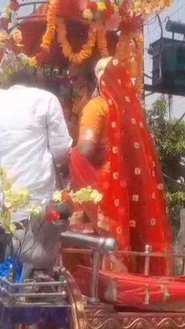 मवाना: मवाना में अहिल्याबाई होलकर की जयंती पर शोभायात्रा का शुभारंभ राज्यमंत्री दिनेश खटीक के भाई भाजपा नेता ने किया