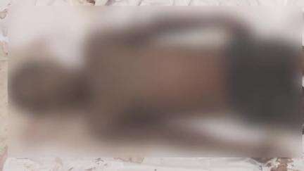 সিউড়ি ১: সাঁইথিয়াতে পুকুরে স্নান করতে নেমে জলে ডুবে মৃত্যু হয় এক ব্যক্তির, মৃতদেহ আনা হলো সিউড়ি সদর হাসপাতালে