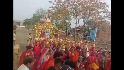चांद: लाल गांव में तीन दिवसीय प्राण प्रतिष्ठा महोत्सव का हुआ शुभारंभ, निकाली गई कलश यात्रा