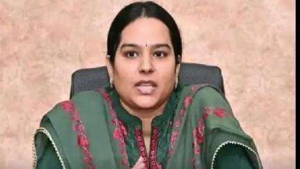 కర్నూలు: రేషన్ డీలర్లపై ఫిర్యాదులు వస్తే చర్యలు తప్పవన్న కర్నూలు జిల్లా జాయింట్ కలెక్టర్ డాక్టర్ బి నవ్య