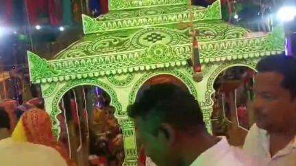 ଖଲ୍ଲିକୋଟ୍: ଡିମିରିଆ ଗ୍ରାମରେ ମା' ବାହୁତି ଠାକୁରାଣୀଙ୍କ ନୂତନ ମନ୍ଦିର ପ୍ରତିଷ୍ଠା ଓ ନାମଯଜ୍ଞ ଅନୁଷ୍ଠିତ, ଯୋଗ ଦେଲେ ବିଧାୟକ ପୂର୍ଣ୍ଣ ଚନ୍ଦ୍ର ସେଠୀ