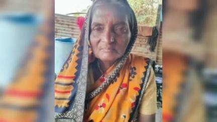 मोहोळ: खवणे पाटीजवळ समोरून भरधाव वेगात आलेल्या कारची दुचाकीला धडक, महिलेचा जागीच मृत्यू