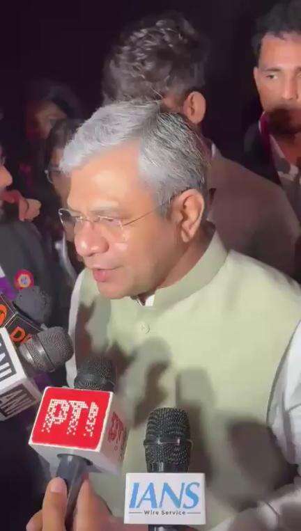 #Waves2025 ने युवा क्रिएटर्स को अपनी योग्यता दिखाने का मौका दिया है: #AshwiniVaishnaw, केंद्रीय सूचना एवं प्रसारण मंत्री