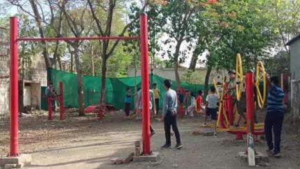 जीरापुर: जीरापुर में छुट्टियों में मनोरंजन के साथ स्वास्थ्य पर जोर, खेलों से बच्चों की सेहत निखर रही है