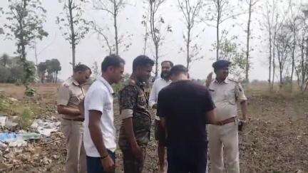 रफीगंज: रफीगंज के भादवा पंचायत के बीबीपुर गांव में 55 वर्षीय अजय सिंह की गला दबाकर हत्या, जांच में जुटी पुलिस