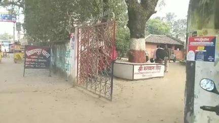 बिश्रामपुर: जमारी में नाबालिग लड़की के साथ दुष्कर्म करने वाले पोकलेन चालक को ग्रामीणों ने पीटा, पुलिस को सौंपा