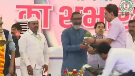 कांके: खेलगांव में आयोजित कार्यक्रम में सीएम हेमंत सोरेन ने अधिवक्ता स्वास्थ्य बीमा योजना शुरू की