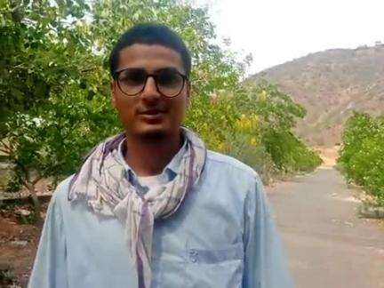नायला किला के पीछे द्श्त्कार् कॉलोनी मे पब्लिक अप्प पर