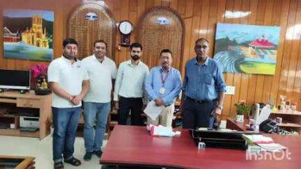 हमीरपुर: रैडक्रॉस रैफल ड्रा के लिए विभिन्न संस्थाएं और आम नागरिक बढ़-चढ़कर निभा रहे हैं अपनी भागीदारी
