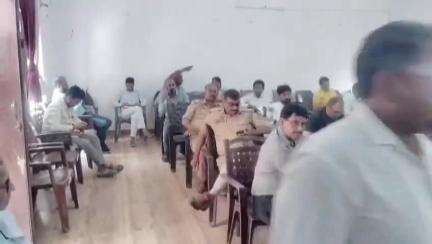 इटवा: एसडीएम की मौजूदगी में इटवा तहसील सभागार में सम्पूर्ण समाधान दिवस का हुआ आयोजन
