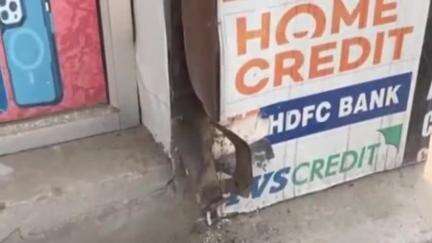 हिसार: धोबी घाट में मोबाइल दुकान से चोरी, चोर ले गए 30 मोबाइल और CCTV की मेमोरी चिप, दुकान का शटर तोड़कर की वारदात