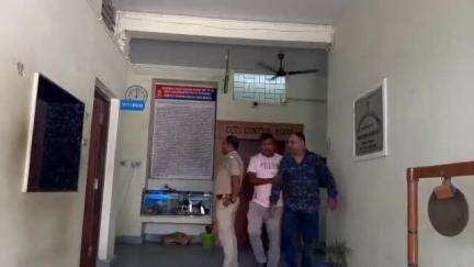 মাটিগাড়া: মাটিগাড়ায় বিনা অনুমতিতে সেনাছাউনির ভেতরে ঢোকার চেষ্টার অভিযোগে ধৃত ১,আফগানিস্তানের সাথে যোগাযোগ রয়েছে সন্দেহ সেনাবাহিনীর