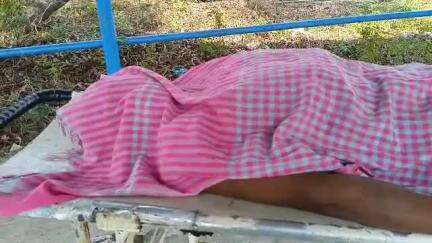 কালনা ১: গুপ্তিপাড়ার বৈদিক পাড়ায় একটি কুয়ো খনন করার সময় উপর থেকে ধস নেমে মাটিতে চাপা পড়ে মৃত্যু শ্রমিকের