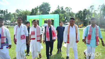 টিংখং: নখাট ৰাজহুৱা প্ৰেক্ষাগৃহত অনুষ্ঠিত হোৱা দ্বিতীয় বাৰ্ষিক ৰঙালী বিহু সন্মিলনত অংশগ্ৰহণ কৰিলে সাংস্কৃতিক মন্ত্ৰী বিমল বৰাই
