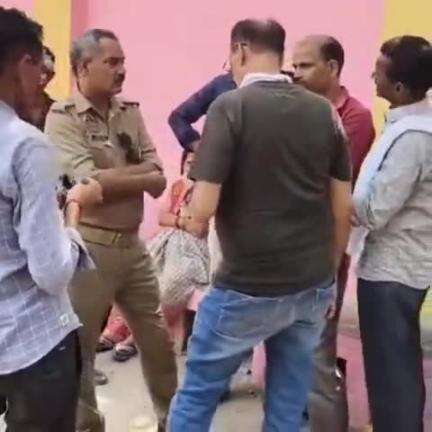 कानपुर: खाने को लेकर मां से विवाद के बाद बेटा फंदे पर लटका, 2 दिन बाद इंडिगो एयरलाइंस में होनी थी जॉइनिंग