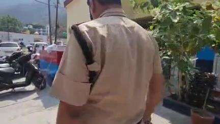 यमकेश्वर: लक्षमणझूला पुलिस ने चोरी के माल के साथ दो शातिर टप्पेबाजों को किया गिरफ्तार