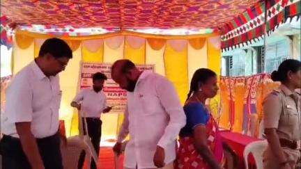 திருவொற்றியூர்: மணலி பாடசாலை பகுதியில் உள்ள அரசு பள்ளிக்கூடத்தில் அதிமுக கவுன்சிலர் ஏற்பாட்டில் வேலை வாய்ப்பு முகாம் நடைபெற்றது
