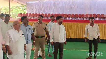 ಹಾನಗಲ್: ನಾಳೆ ಅಕ್ಕಿ ಆಲೂರಿನಲ್ಲಿ ನಡೆಯುವ ಸಿ ಎಂ, ಡಿ ಸಿ ಎಂ ಕಾರ್ಯಕ್ರಮಕ್ಕೆ ಸಿದ್ದಗೊಂಡ ವೇದಿಕೆ