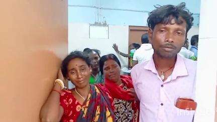 বর্ধমান ১: শ্বশুর বাড়ি এসে স্ত্রীকে ডাক্তার দেখাতে কালনা হাসপাতাল যাওয়ার পথে বাগনা পাড়ায় ট্রাক্টরের ধাক্কায় মৃত্যু ব্যক্তির