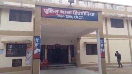 पटेरा: हिंडोरिया थाना क्षेत्र में रिश्ते के चाचा ने बच्ची के साथ किया दुष्कर्म, पुलिस ने आरोपी को किया गिरफ़्तार