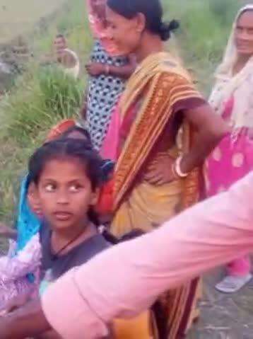 paharpur ke chor me dikhane bale kuchh samany Jo koi nahi jante hay dekha jaye ki pura samaj ke samne koi bhi nahi jha