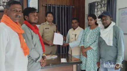 थांदला: थांदला में विश्व प्रेस स्वतंत्रता दिवस पर गोरक्षा वाहिनी ने पत्रकारों के लिए भवन की मांग उठाई, ज्ञापन सौंपा