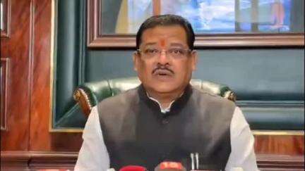 निधी वळवल्याने मंत्री संजय शिरसाठ संतापले, खातं महत्त्वाचं वाटत नसेल तर बंद करण्याचा दिला सल्ला