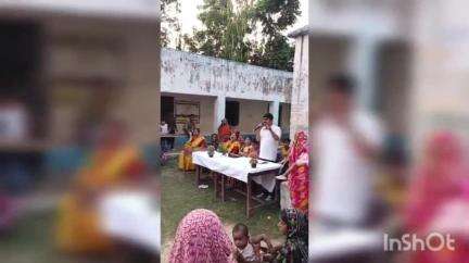হরিশ্চন্দ্রপুর ২: শিমুলিয়া এলাকায় তৃণমূলের মহিলা সংগঠনের নেতা কর্মীদের উপস্থিতিতে আয়োজিত হল সভা