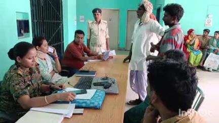 थावे: थावे थाना में जनता दरबार, सीओ ने पांच मामलों का किया निपटारा, भूमि विवाद का भी समाधान