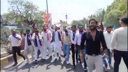 देवास नगर: ग्राम दुदलाई में दूल्हे को घोड़ी पर बैठने से रोका गया, मारपीट की गई, समाजजन पहुंचे पुलिस अधीक्षक कार्यालय