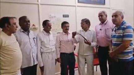 खंडवा नगर: सद्भावना मंच ने खंडवा एसडीएम को अवैध निर्माण को लेकर ज्ञापन सौंपा