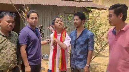 আমবাসা: পা দিয়ে লিখে মাধ্যমিক পরীক্ষায় পাশ করা রোমিওকে সংবর্ধনা দিল আমবাসা তিপ্রা মতার নেতৃত্বরা