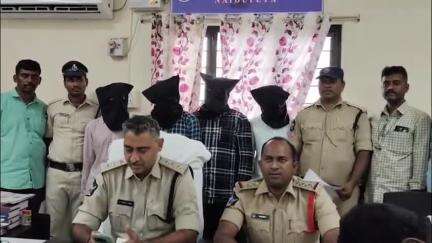 పాత కక్షలతోనే హత్య
- నింధితుల‌ను అరెస్ట్ చేసి వివ‌రాలు వెల్ల‌డించిన నాయుడుపేట డీఎస్పీ చెంచుబాబు