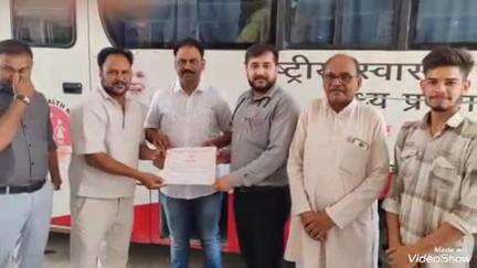 बेगमगंज: बेगमगंज में पूर्व मुख्यमंत्री उमा भारती के जन्मदिन पर लोधी समाज ने किया रक्तदान
