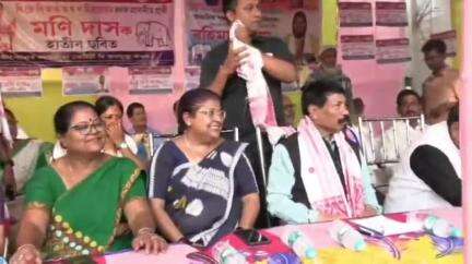 মঙলদৈ ভাগ: পঞ্চায়ত নিৰ্বাচনত কংগ্ৰেছ ধুলিস্যাত হ'ব, ওজাগাওত নিৰ্বাচনী সভাত এই মন্তব্য মন্ত্ৰী অতুল বৰাৰ