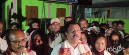গৰৈমাৰী: গৰৈমাৰীত নিৰ্বাচনী প্ৰচাৰ বিধায়ক ৰেকিবুদ্দিন আহমেদৰ, কংগ্ৰেছে ১০০ শতাংশ আসনেৰ জিকি ৰাহুল গান্ধীক উপহাৰ দিব বুলি মন্তব্য