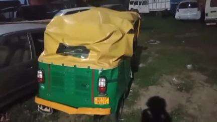 कहलगांव: कोतवाली गोराडीह मुख्य मार्ग पर बटुवा पुल के पास सीएनजी टोटो पलटने से तीन लोग घायल, एक की हालत गंभीर