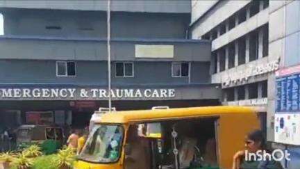 പാലക്കാട്: എലപ്പുള്ളിയിൽ കളിക്കുന്നതിനിടെ ഗേറ്റും തൂണും ദേഹത്ത് വീണ് അഞ്ചു വയസുകാരന് ദാരുണാന്ത്യം