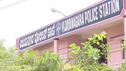 ಮೈಸೂರು: ನಗರದಲ್ಲಿ ಇಸ್ಪೀಟ್ ಆಡುತ್ತಿದ್ದ 23 ಮಂದಿ
 ವಿರುದ್ದ ಕ್ರಮ:  ಪಣವಾಗಿಟ್ಟಿದ್ದ 55,230/-ರೂ. ನಗದು ಹಣ ವಶ