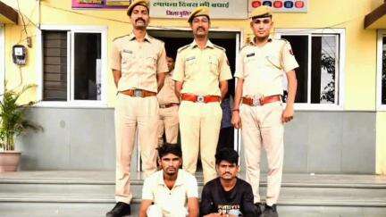 विजयनगर: बिजयनगर पुलिस ने सोते दम्पति के साथ मारपीट कर जेवरात लूटने के मामले में 2 आरोपियों को किया गिरफ्तार